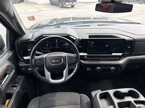 Used 2022 GMC Sierra 1500 SLE AWD/4WD image 14