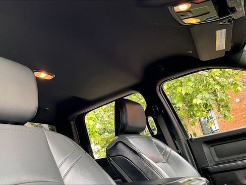 Used 2022 RAM 3500 Tradesman w/ Chrome Appearance Group AWD/4WD image 18