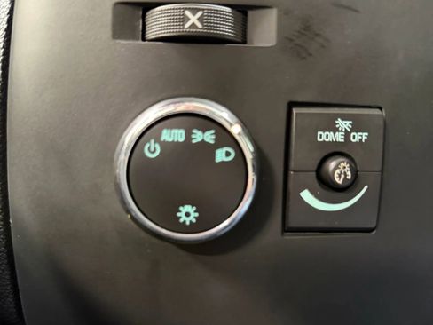 Used 2011 Chevrolet Silverado 2500 LT image 24