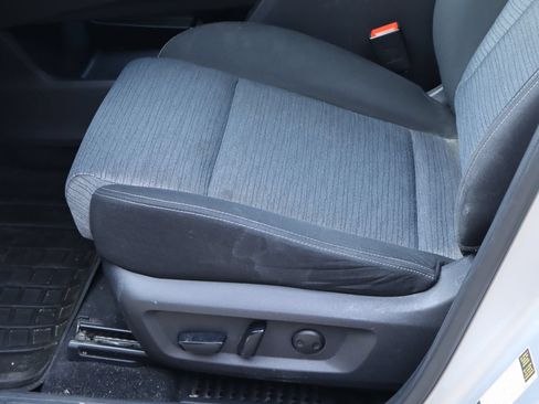 Used 2023 Nissan Rogue SV FWD image 14