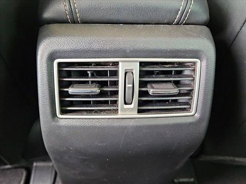 Used 2017 Nissan Maxima Platinum FWD image 17
