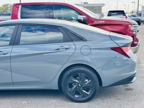 Used 2023 Hyundai Elantra SEL FWD image 8