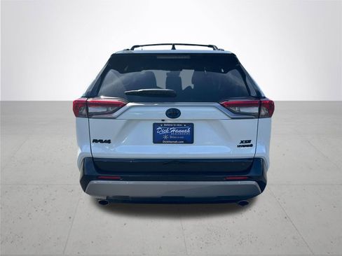 Used 2023 Toyota RAV4 XSE AWD/4WD image 8