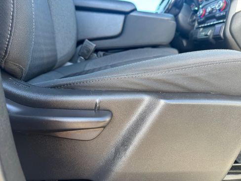 Used 2022 Chevrolet Silverado 1500 LT w/ Z71 Off-Road Package image 29