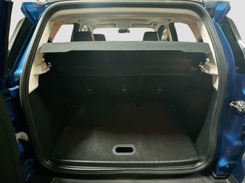 Used 2020 Ford EcoSport SES w/ SES Black Appearance Package image 27