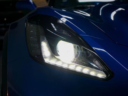 Used 2015 Chevrolet Corvette Z06 w/ 3LZ Preferred Equipment Group RWD image 92