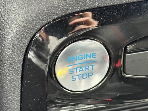 Certified 2024 Ford Escape ST-Line w/ Tech Pack #1 AWD/4WD image 17