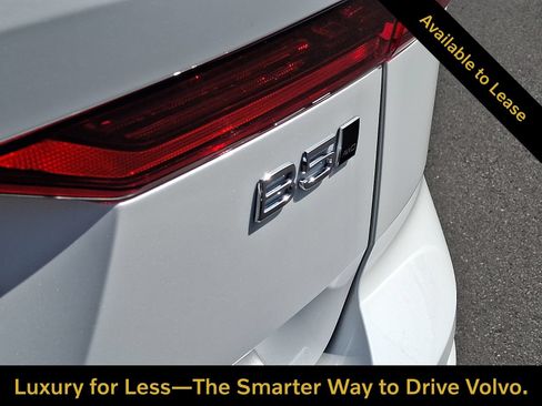 Certified 2026 Volvo XC60 B5 Plus w/ Protection Package Premier AWD/4WD image 30