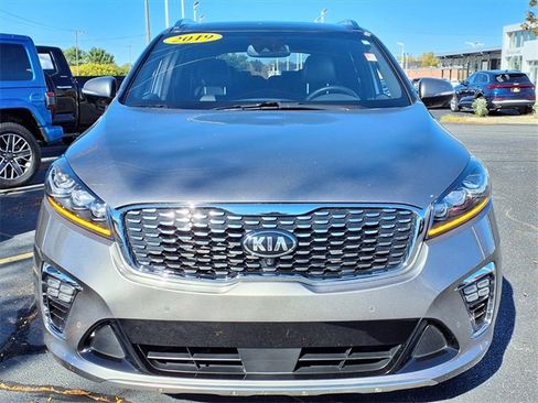 Used 2019 Kia Sorento SX image 2