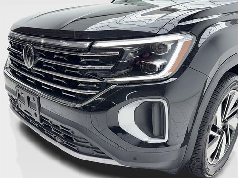 Used 2025 Volkswagen Atlas SEL image 5