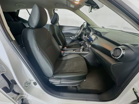 Used 2024 Nissan Kicks SV image 30