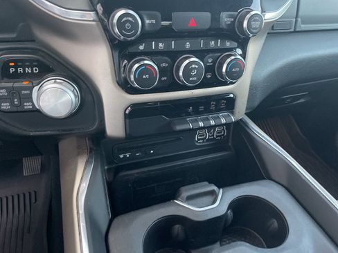 Used 2019 RAM 1500 Laramie image 15