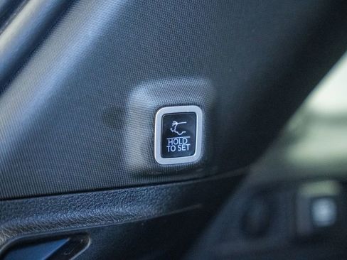 Used 2023 Jeep Grand Cherokee 4WD 4xe w/ Luxury Tech Group II image 13