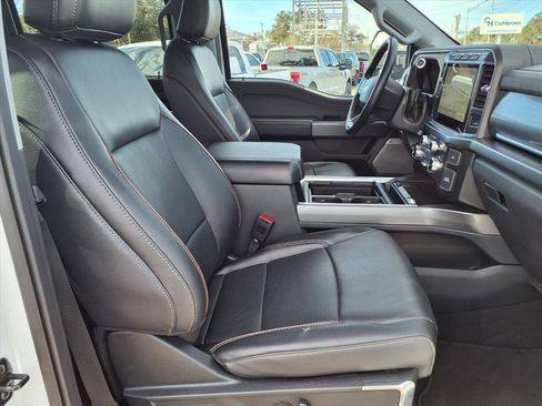 Used 2023 Ford F250 Lariat w/ Chrome Package image 14