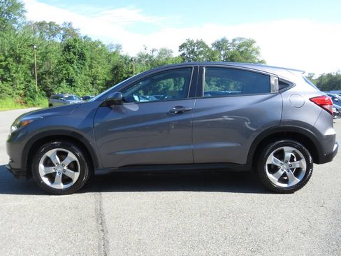Used 2018 Honda HR-V LX image 8