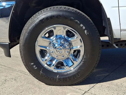 Used 2024 RAM 2500 Tradesman w/ Chrome Appearance Group AWD/4WD image 8