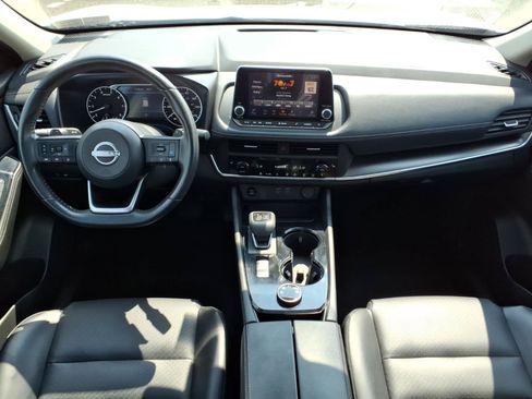 Used 2024 Nissan Rogue SV w/ SV Premium Package AWD/4WD image 13