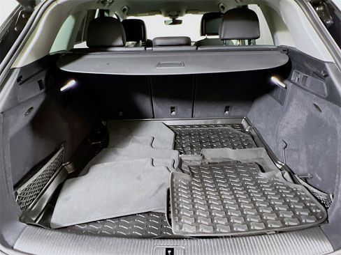 Used 2024 Audi Q5 2.0T Premium image 24