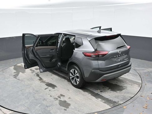 Used 2023 Nissan Rogue SV image 51