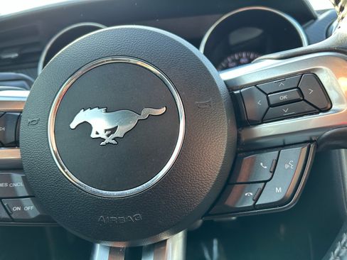 Used 2018 Ford Mustang EcoBoost image 21