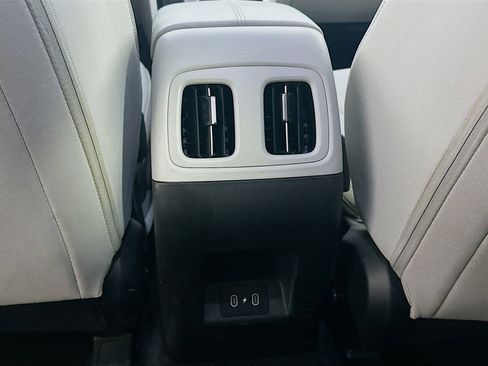 Used 2025 Hyundai Tucson SEL FWD image 28