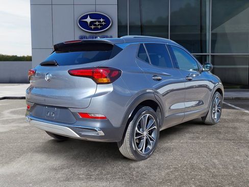 Used 2020 Buick Encore GX Essence image 6