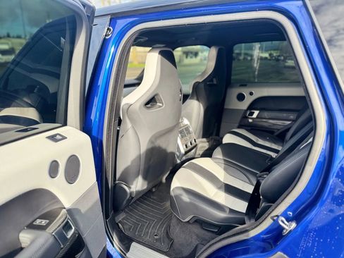Used 2017 Land Rover Range Rover Sport SVR image 11