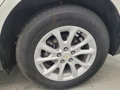 Used 2021 Chevrolet Equinox LT image 31