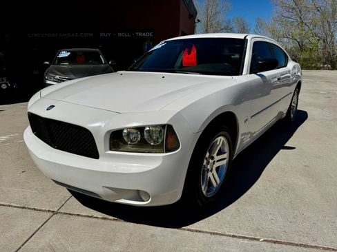 Used 2007 Dodge Charger SXT w/ Comfort Seating Group image 2