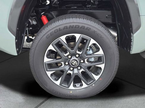 New 2026 Toyota Tundra Limited AWD/4WD image 12