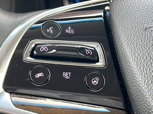 Used 2018 Cadillac Escalade 2WD image 20