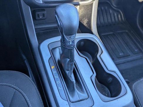 Used 2022 Chevrolet Colorado LT w/ Fleet Safety Package image 11