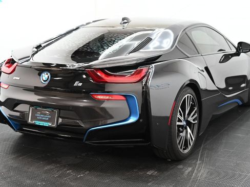 Used 2016 BMW i8 AWD/4WD image 3