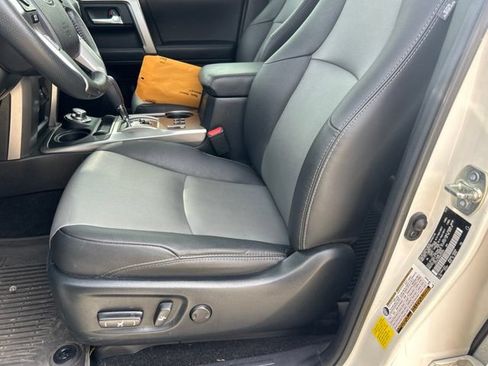 Used 2022 Toyota 4Runner SR5 Premium w/ Moonroof Package AWD/4WD image 14
