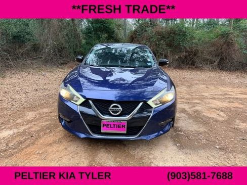 Used 2018 Nissan Maxima 3.5 SV image 2