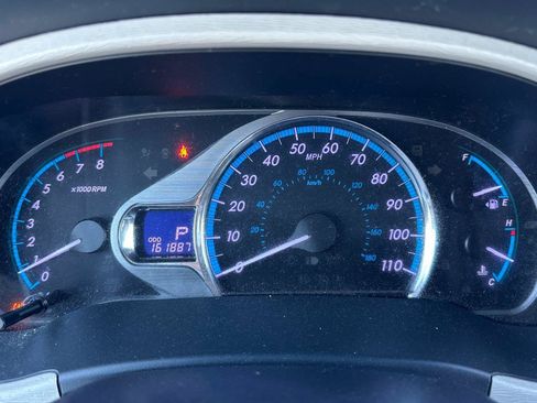 Used 2014 Toyota Sienna XLE FWD image 24