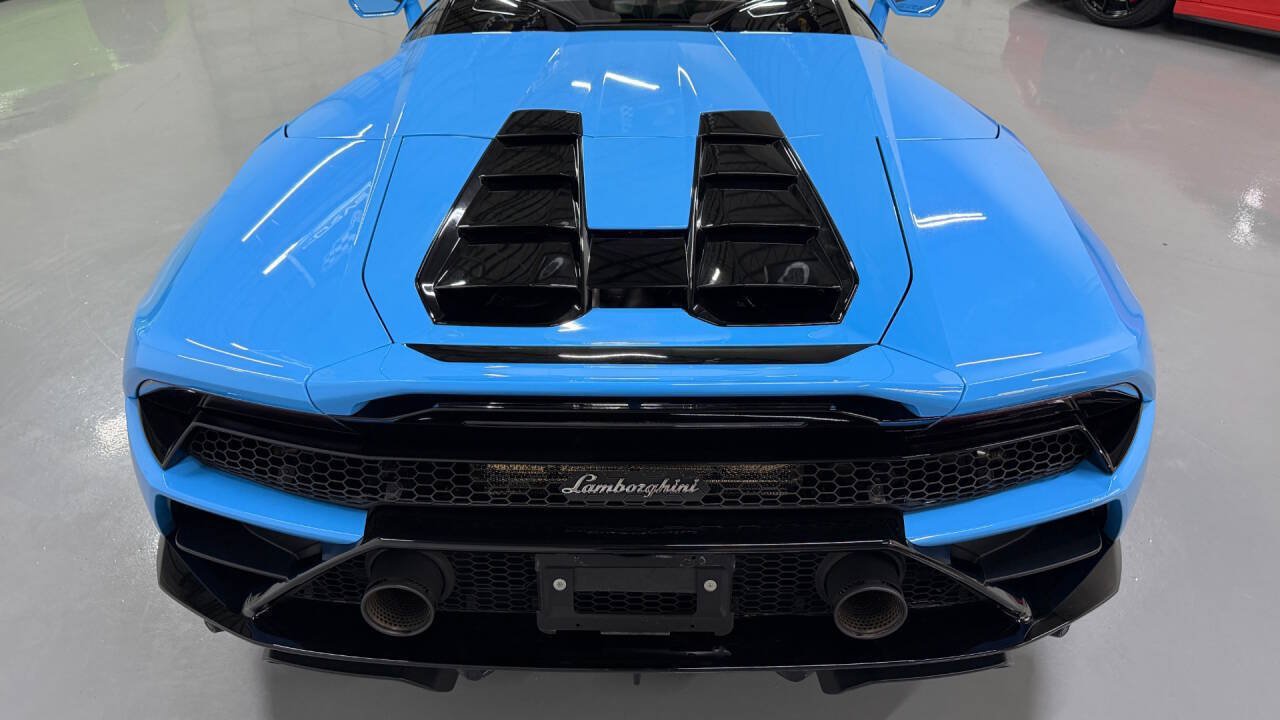 Used 2020 Lamborghini Huracan EVO RWD image 21