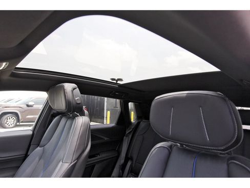 New 2026 Cadillac Lyriq Luxury AWD/4WD image 23