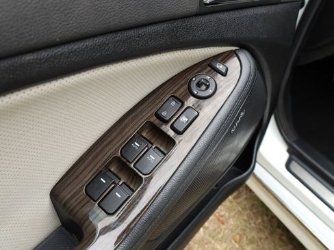 Used 2013 Kia Optima SX w/ Limited Pkg image 25