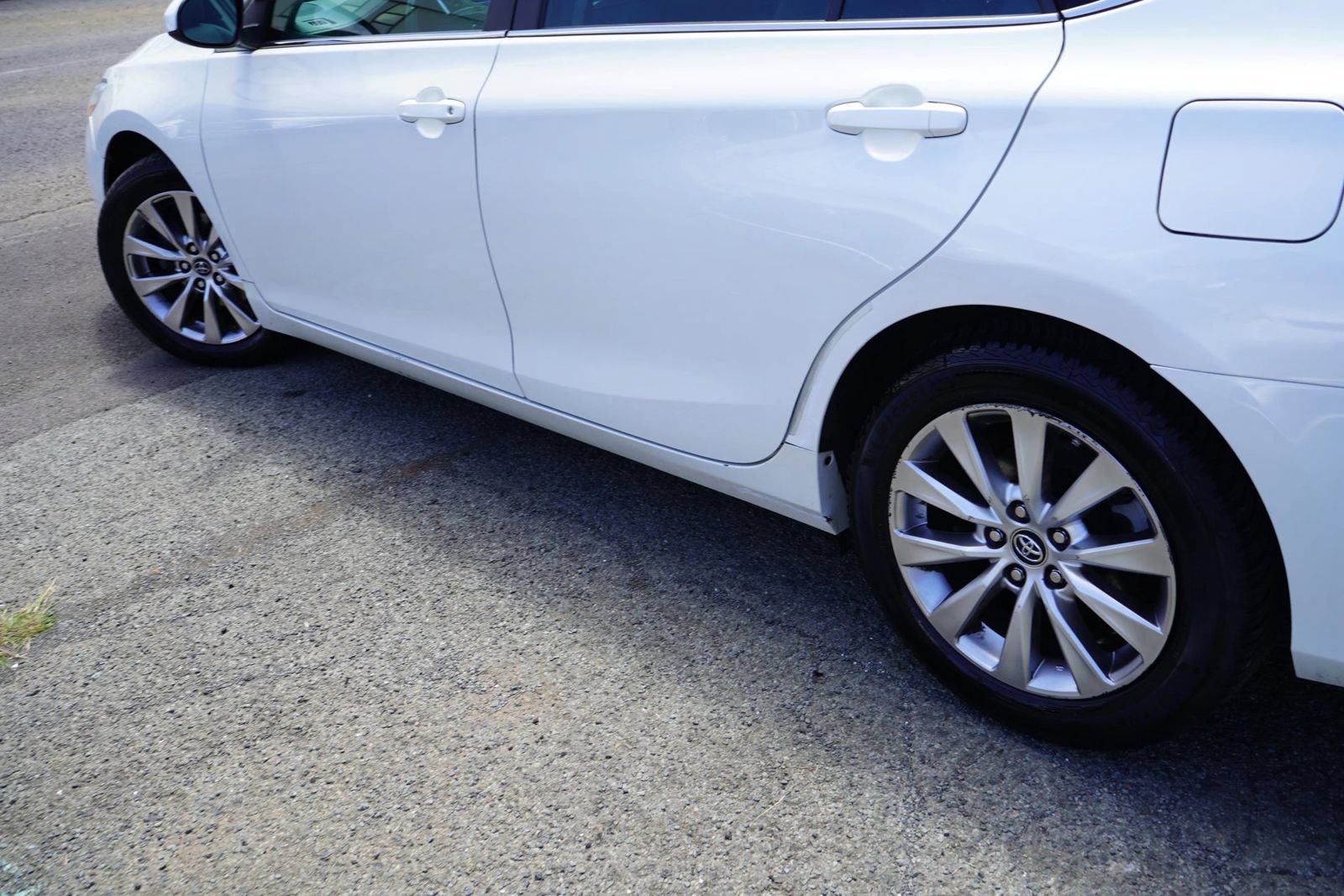 Used 2016 Toyota Camry XLE FWD image 6