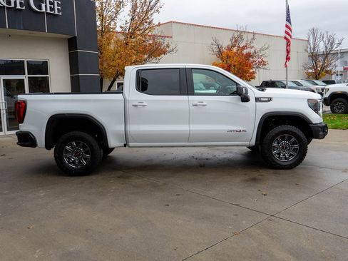 New 2026 GMC Sierra 1500 AT4X image 8