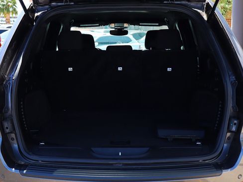 Used 2020 Jeep Grand Cherokee Laredo w/ 18" Wheel & 8.4" Radio Group AWD/4WD image 23