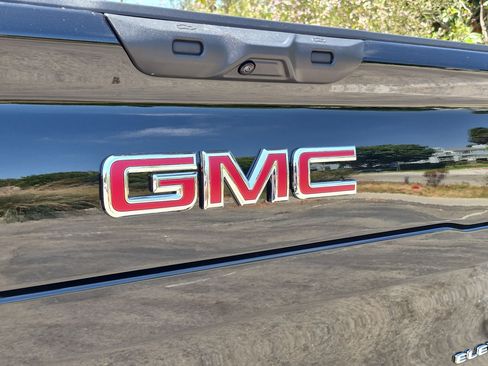 New 2026 GMC Sierra EV Elevation AWD/4WD image 28