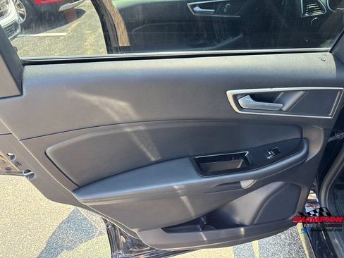 Used 2019 Ford Edge SEL w/ Equipment Group 201A AWD/4WD image 22