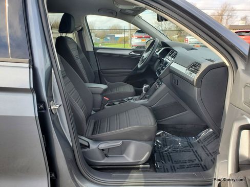 Used 2024 Volkswagen Tiguan S image 30