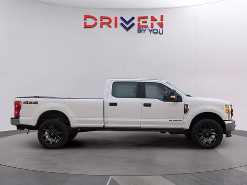 Used 2018 Ford F250 XL w/ Power Equipment Group image 7