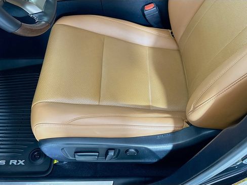 Certified 2022 Lexus RX 350L FWD w/ Premium Package image 20