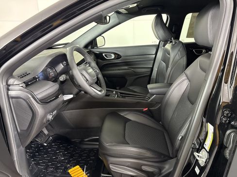 New 2026 Jeep Compass Latitude AWD/4WD image 16