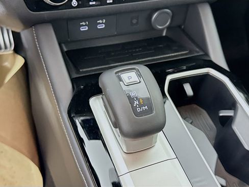 New 2026 Mitsubishi Outlander SEL FWD image 17