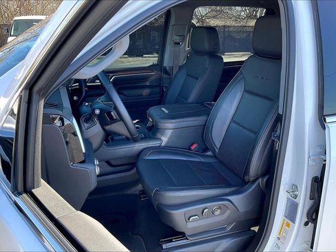 Used 2025 GMC Sierra 2500 Denali w/ Technology Package image 23